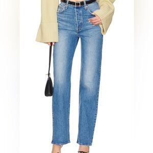 Levi’s full length ribcage straight. 28